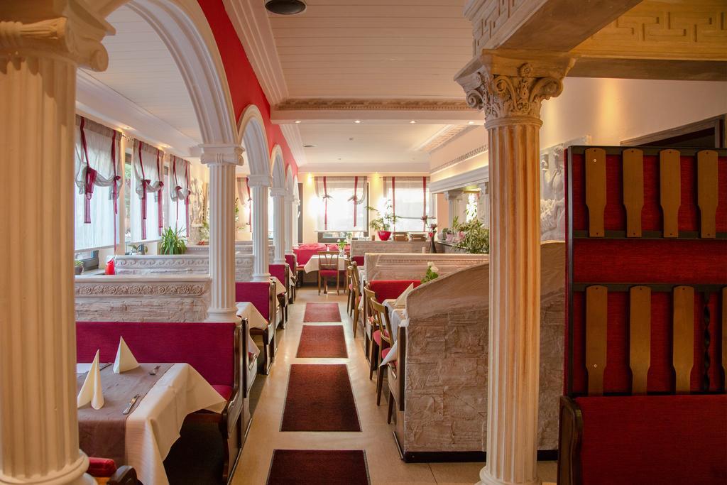 Montana Hotel Oberasbach Buitenkant foto