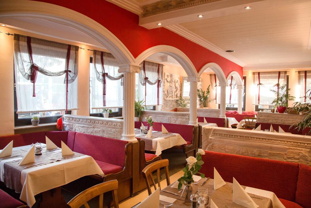 Montana Hotel Oberasbach Buitenkant foto